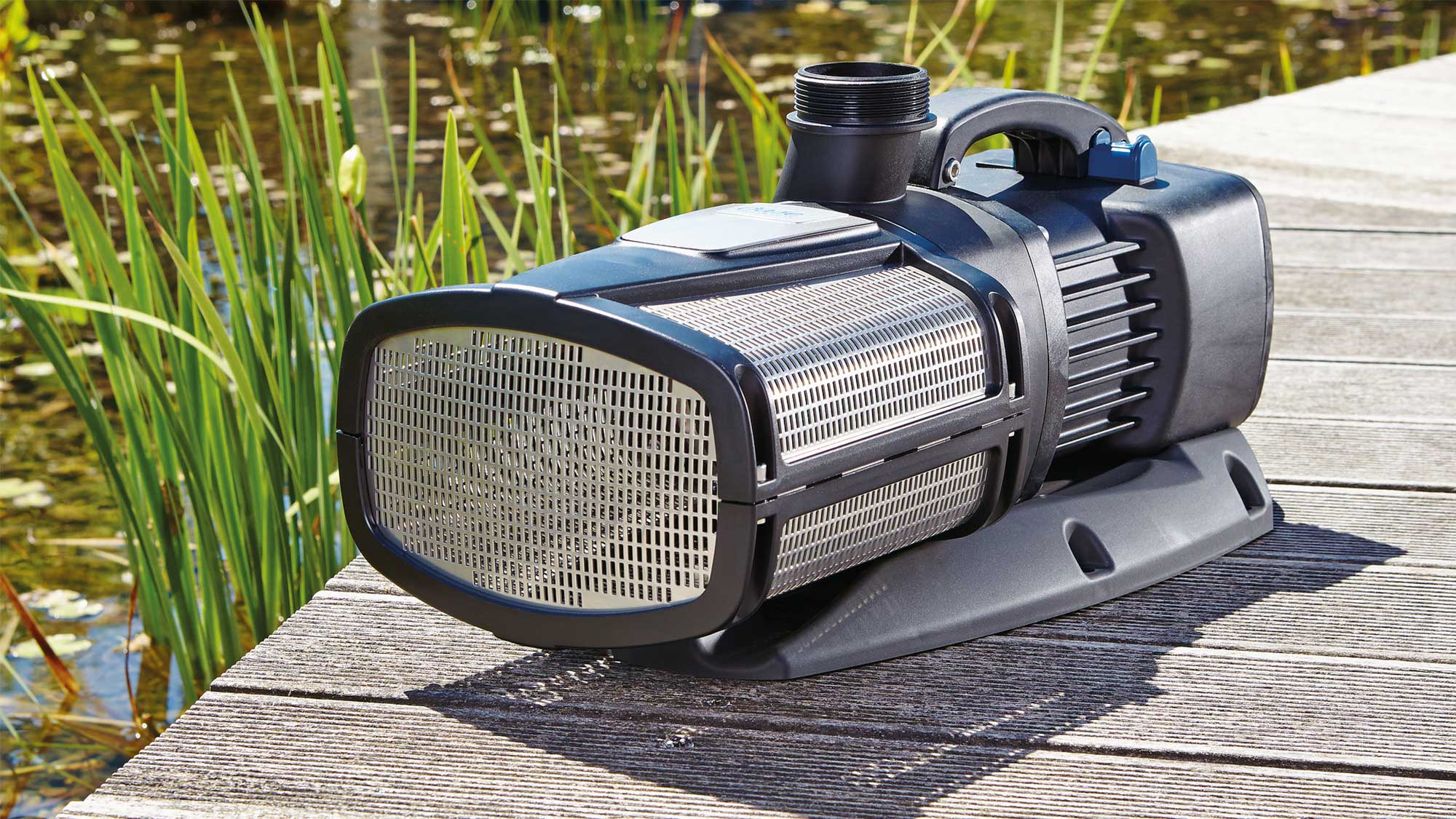 OASE104709-Aquarius-Eco-Expert-44000 The Oase Aquarius Eco Expert 44000 is a powerful water feature pump with a vertical lift of over 10 metres. I