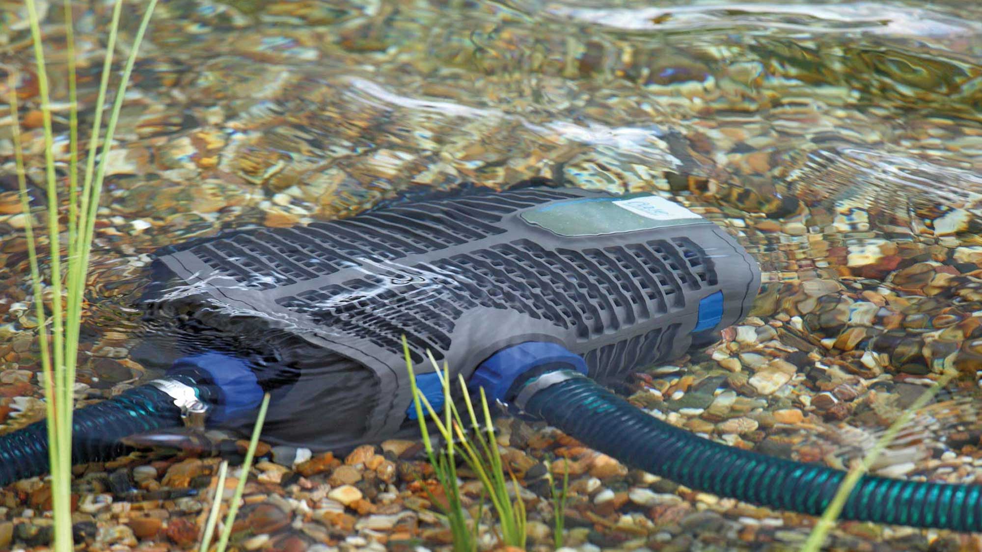 OASE104951-AquaMaxEcoPremium6000-12V The Oase Aquamax Eco Premium 6000 is an energy-efficient filter and watercourse pump with an extra inlet.