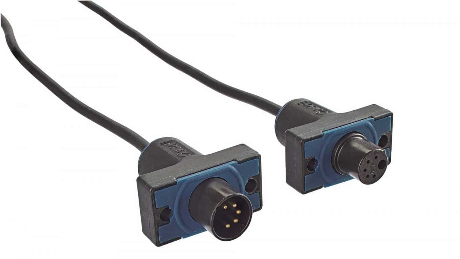 The Oase Control Connection Cable 2.5m connects Oase Garden Controllers with OC (Oase Control) compatible pumps, filters, and LED lights.