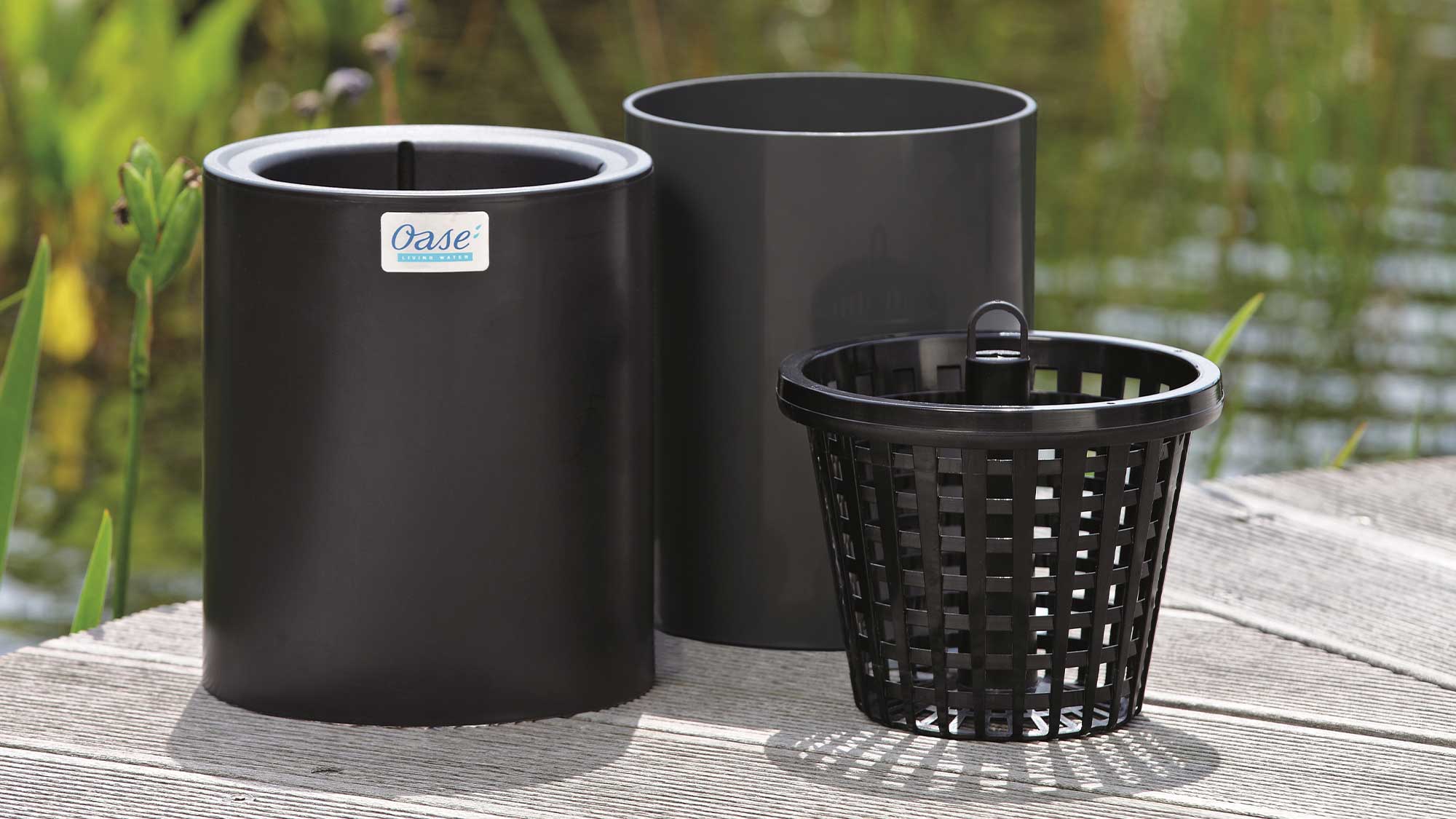 OASE107100-AquaSkimGravity The Oase AquaSkim Gravity is a pond skimmer for gravity-fed filter systems and provides suction cleaning of pond surfaces up to 40m2.