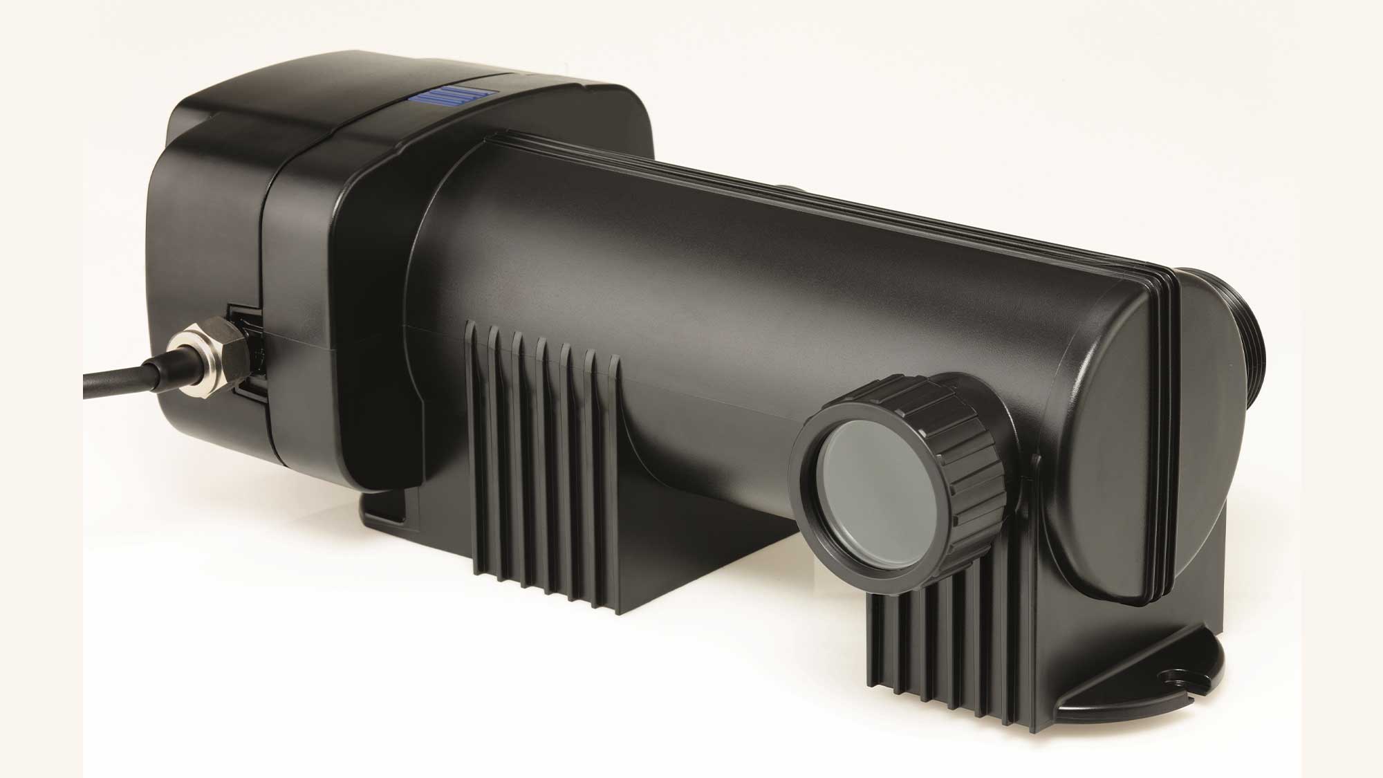 OASE144076-Vitronic18W The Oase Vitronic 18W UV ensures clear water in natural ponds to 20mยณ and goldfish ponds up to 10mยณ killing algae that causes green water.