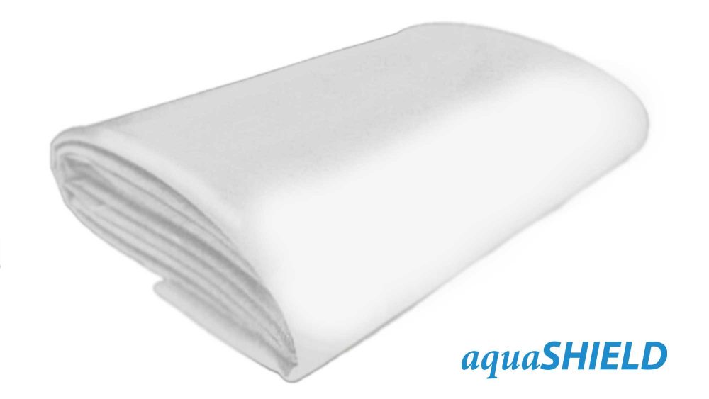 Our 200g aquaSHIELD pond liner underlay provides a protective layer beneath your pond liner, helping to prevent punctures from sharp stones and roots.